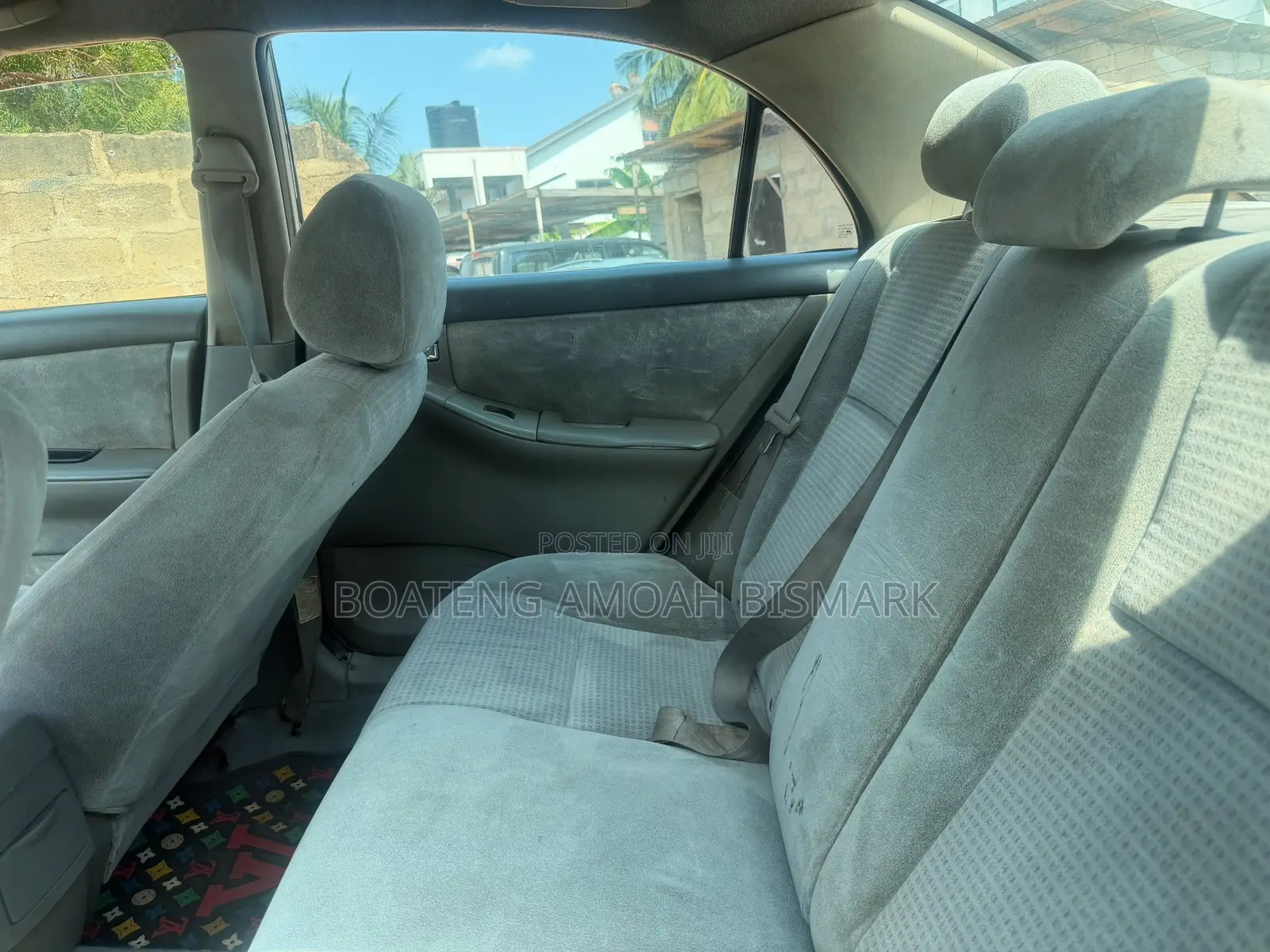 Toyota Corolla 2010 Silver