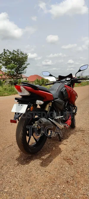 TVS Apache 180 RTR 2023 Red