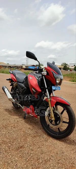 TVS Apache 180 RTR 2023 Red