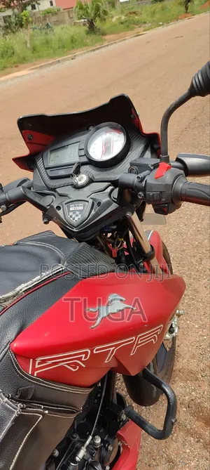TVS Apache 180 RTR 2023 Red