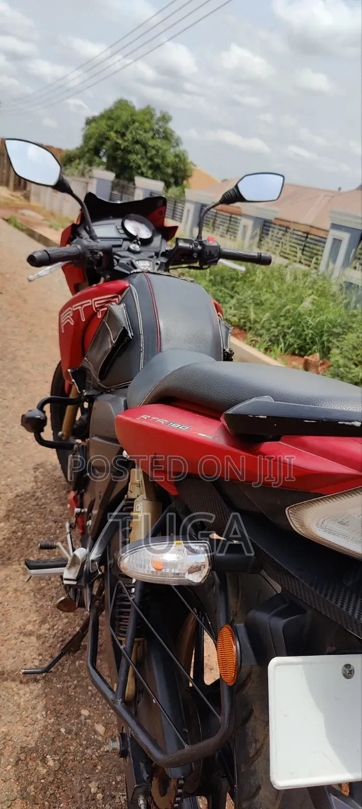 TVS Apache 180 RTR 2023 Red
