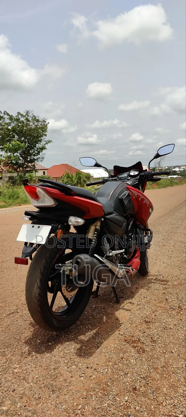 TVS Apache 180 RTR 2023 Red