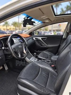 Hyundai Elantra Sport Sedan FWD (2.0L 4cyl 6A) 2016 White
