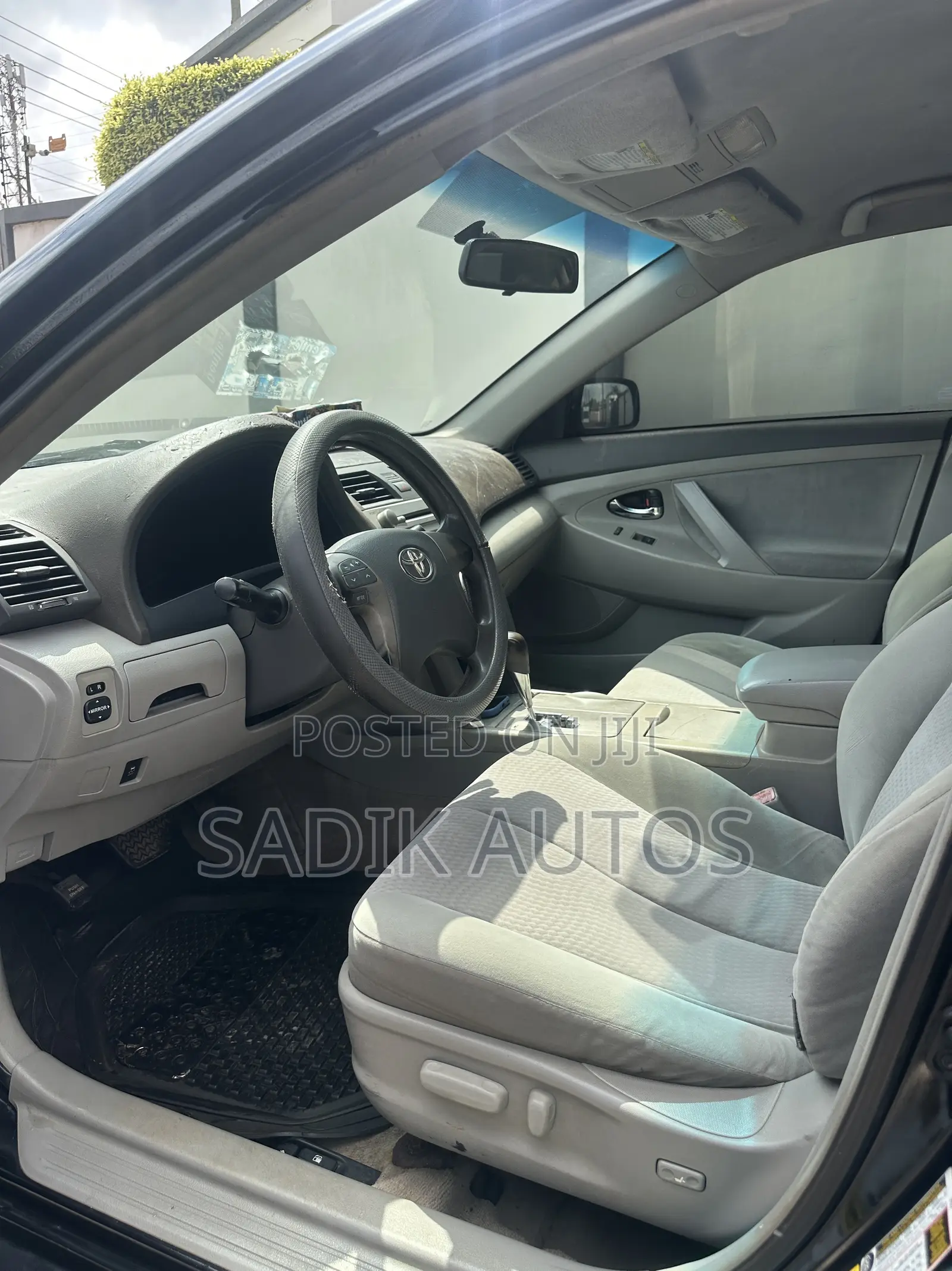 Toyota Camry LE 4dr Sedan (2.5L 4cyl 6A) 2011 Black