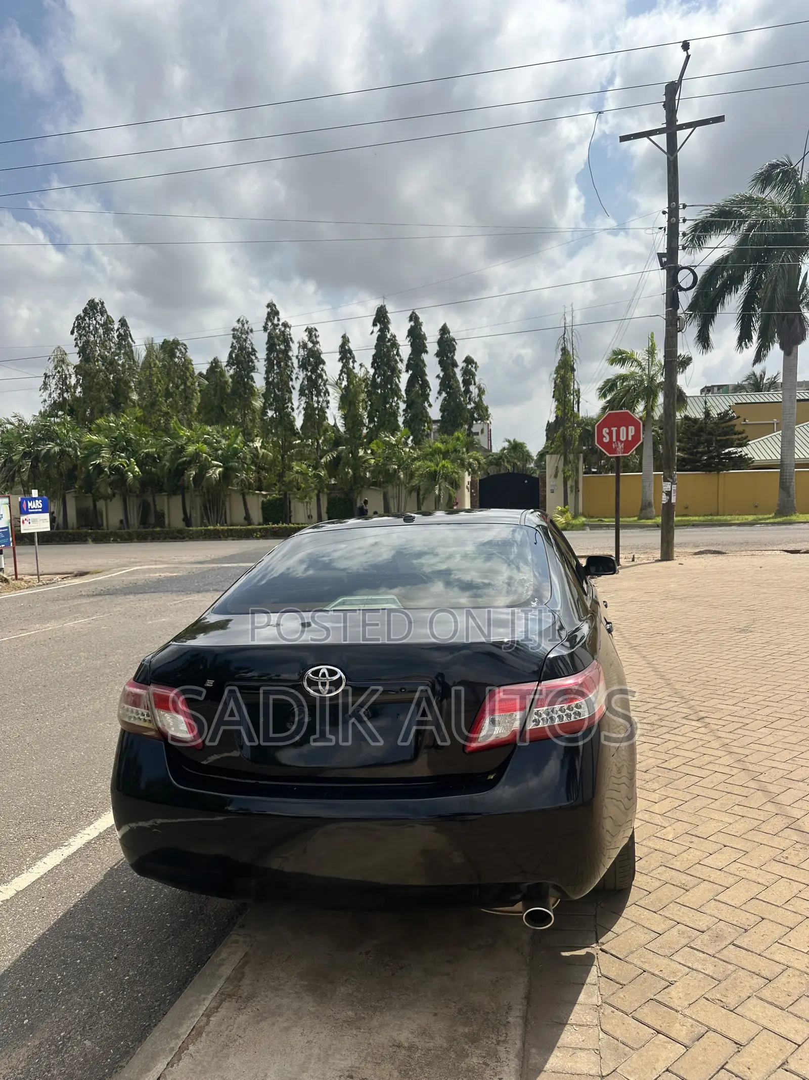 Toyota Camry LE 4dr Sedan (2.5L 4cyl 6A) 2011 Black