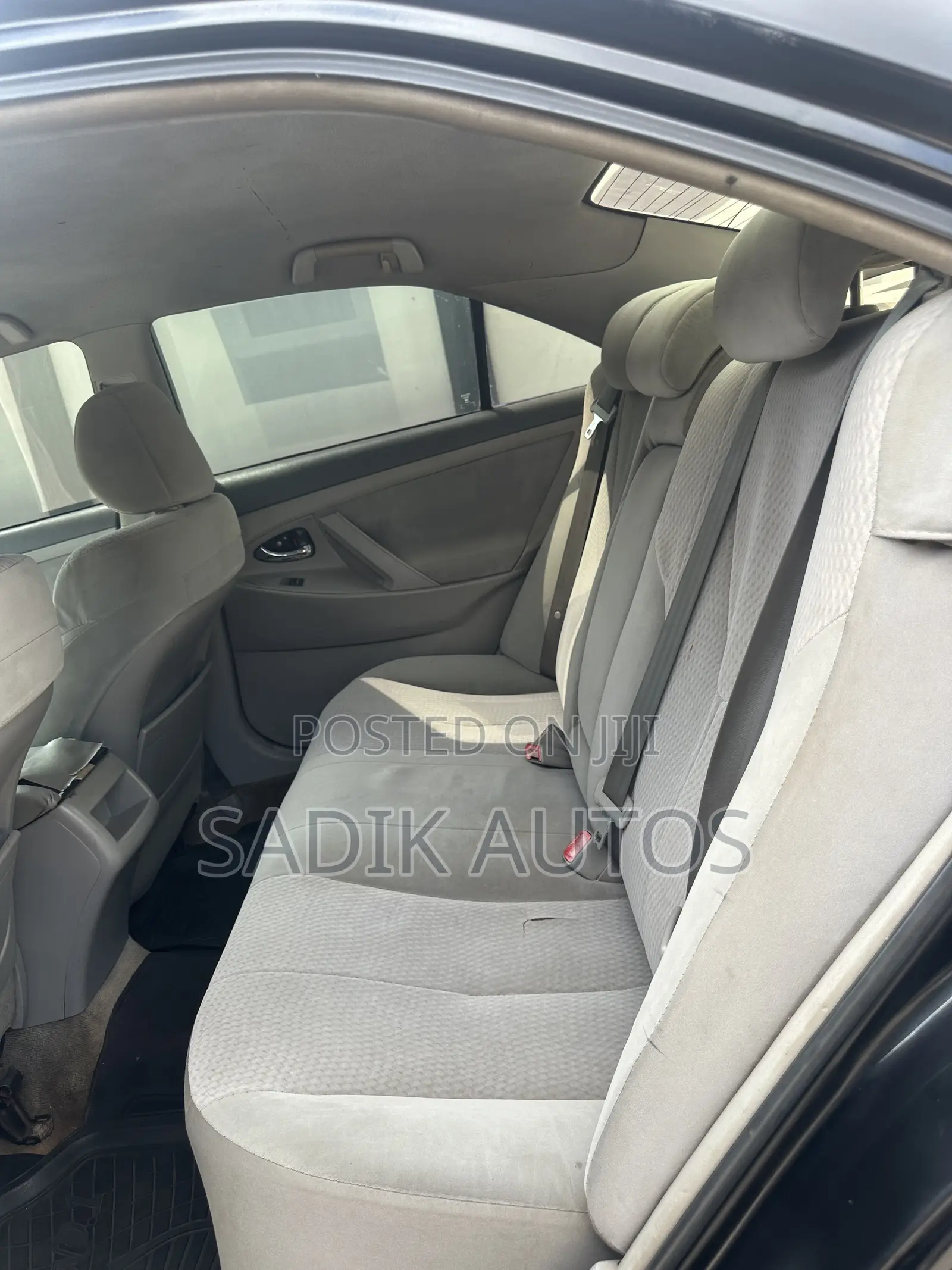 Toyota Camry LE 4dr Sedan (2.5L 4cyl 6A) 2011 Black
