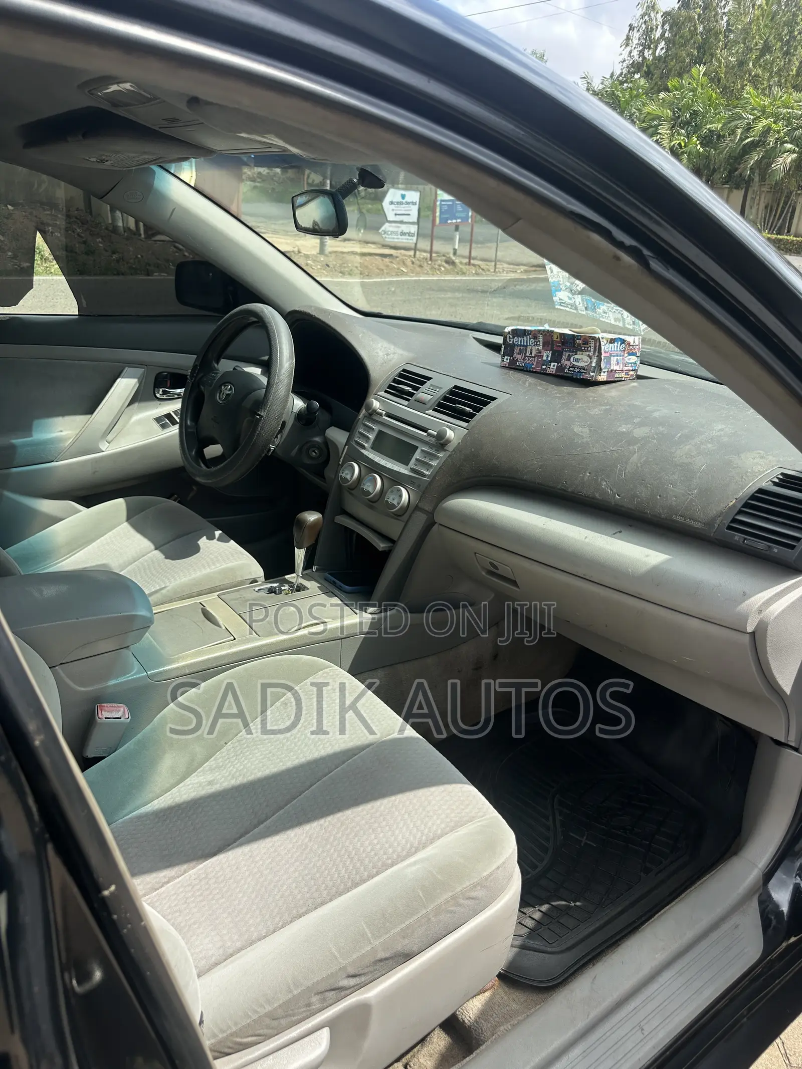 Toyota Camry LE 4dr Sedan (2.5L 4cyl 6A) 2011 Black