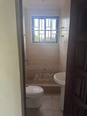 4bdrm Duplex in Ghanata Area for rent