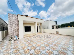 3bdrm House in E A Properties, Ghana Flag for sale
