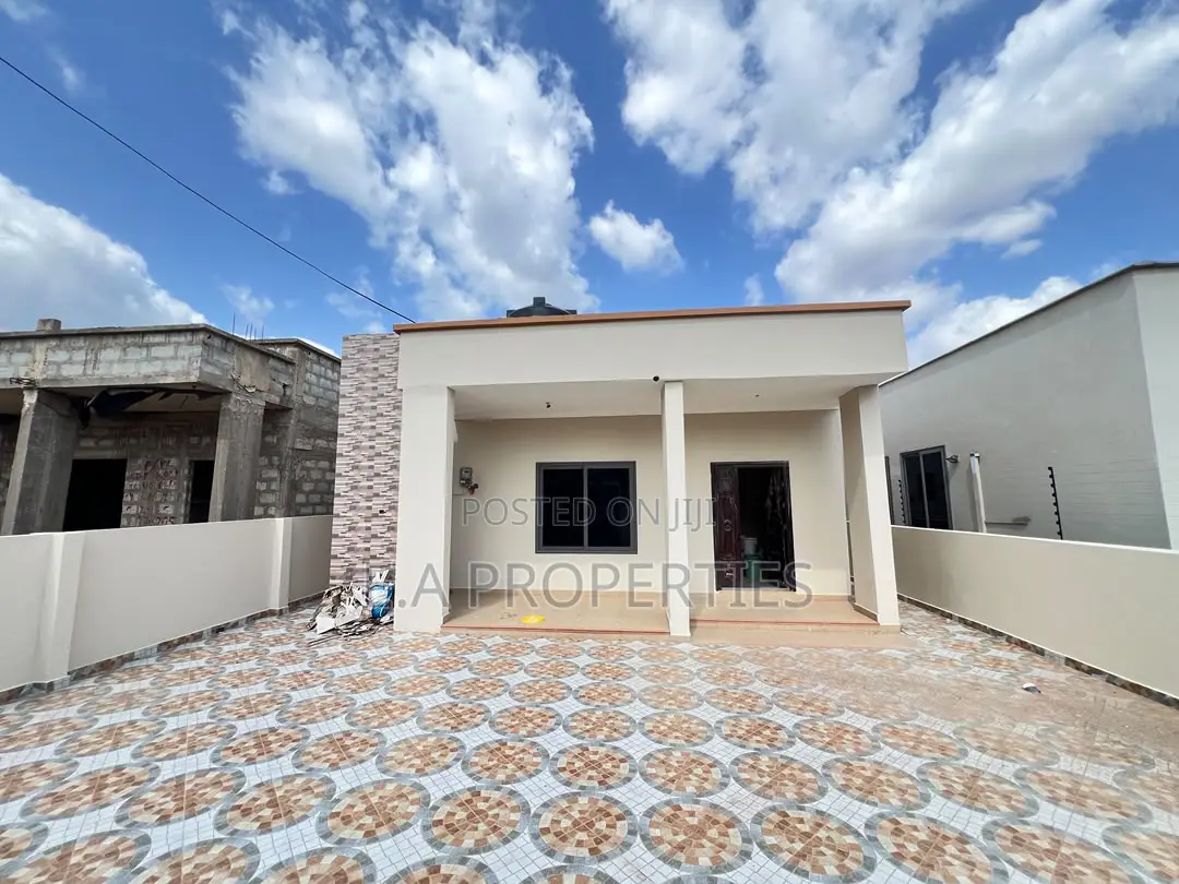 3bdrm House in E A Properties, Ghana Flag for sale
