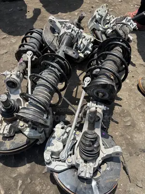 2024 Mitsubishi Outlander Front Shocks Complete