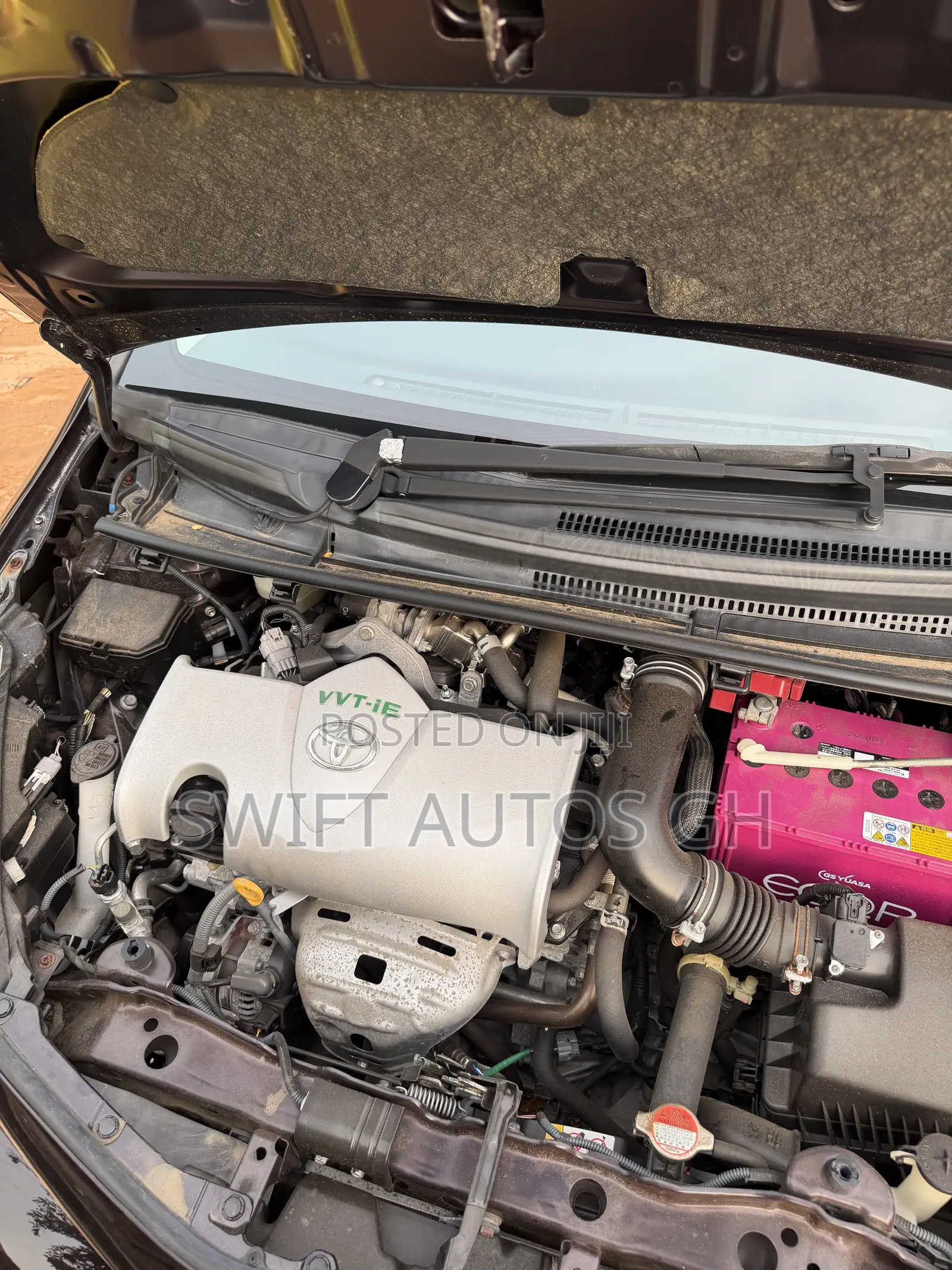 Toyota Vitz 1.3 FWD 3dr 2015 Purple