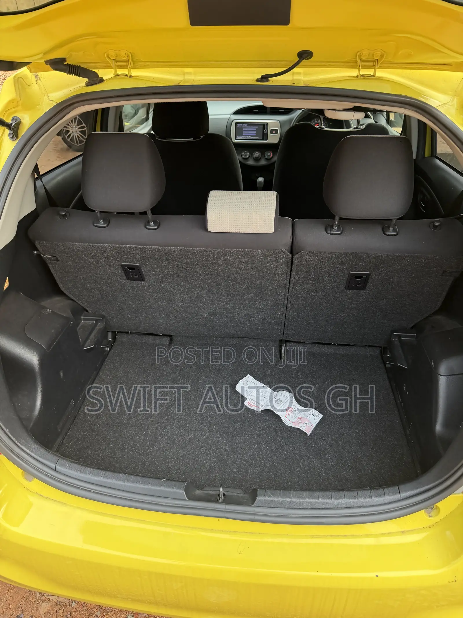Toyota Vitz 2015 Yellow