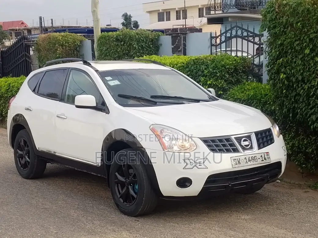 Nissan Rogue 2008 White