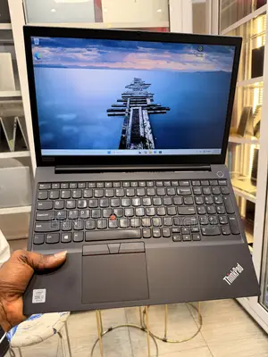 Laptop Lenovo ThinkPad E15 8GB Intel Core i7 SSD 256GB