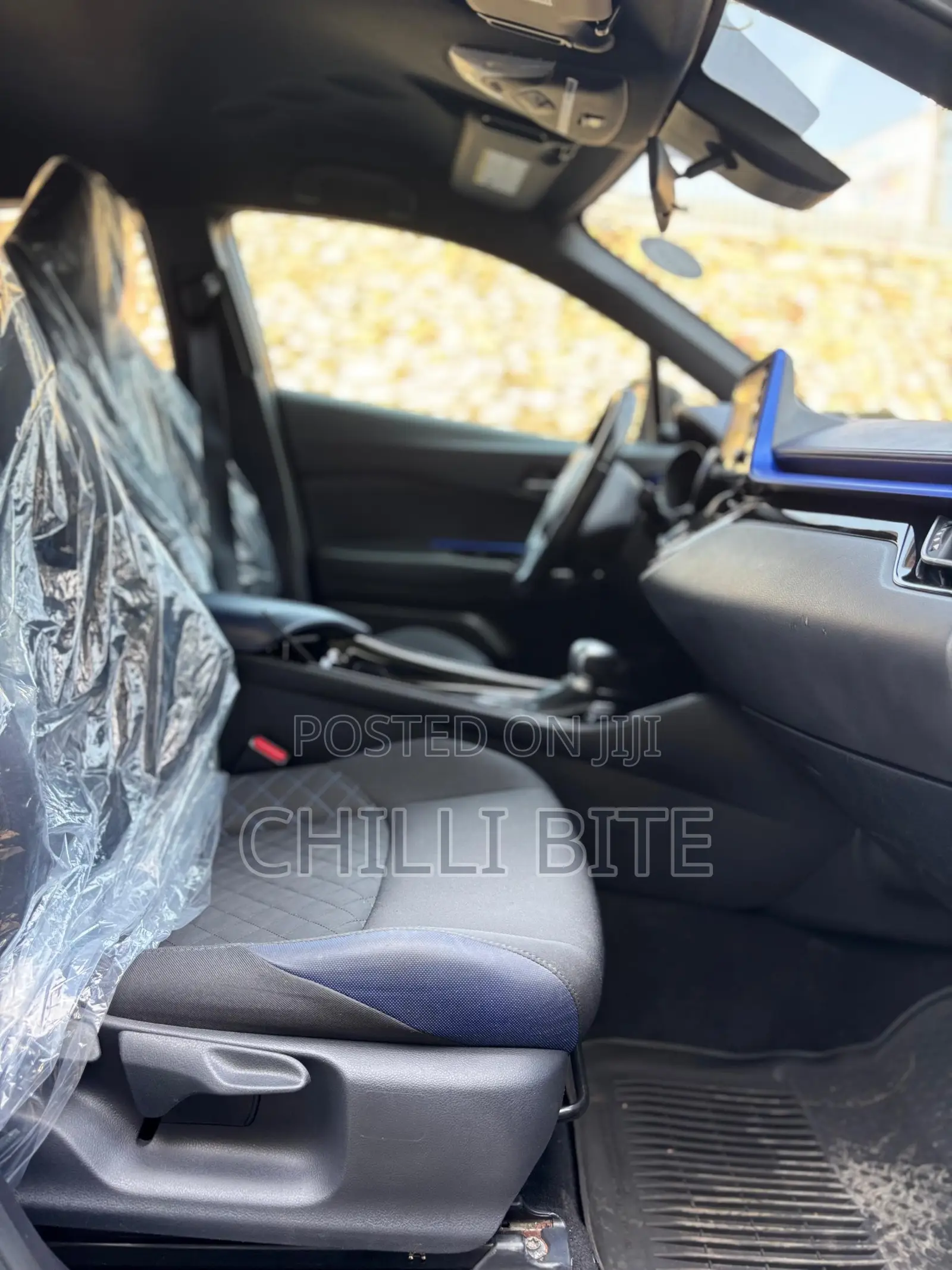 Toyota C-HR XLE 2021 Black