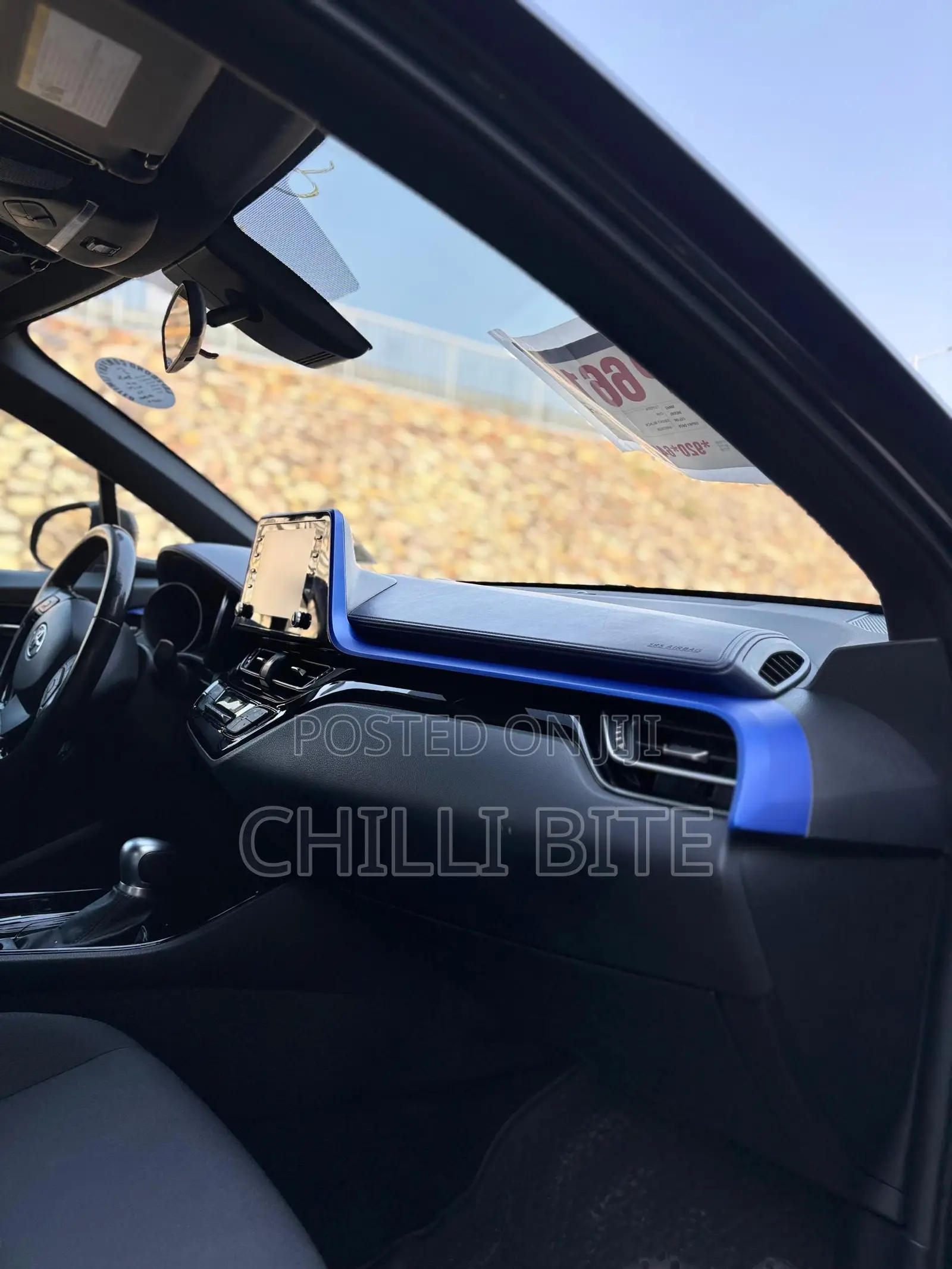 Toyota C-HR XLE 2021 Black