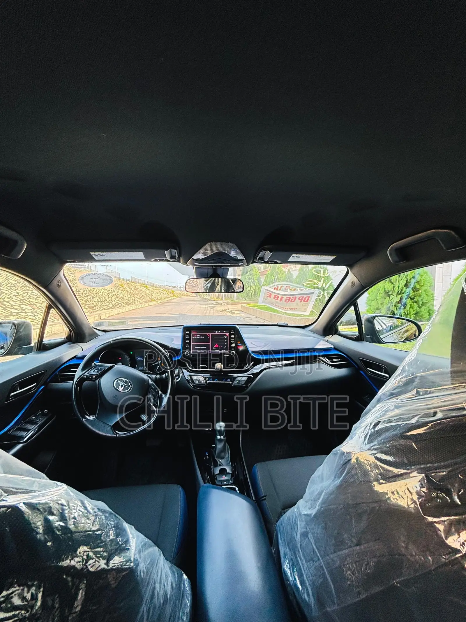 Toyota C-HR XLE 2021 Black