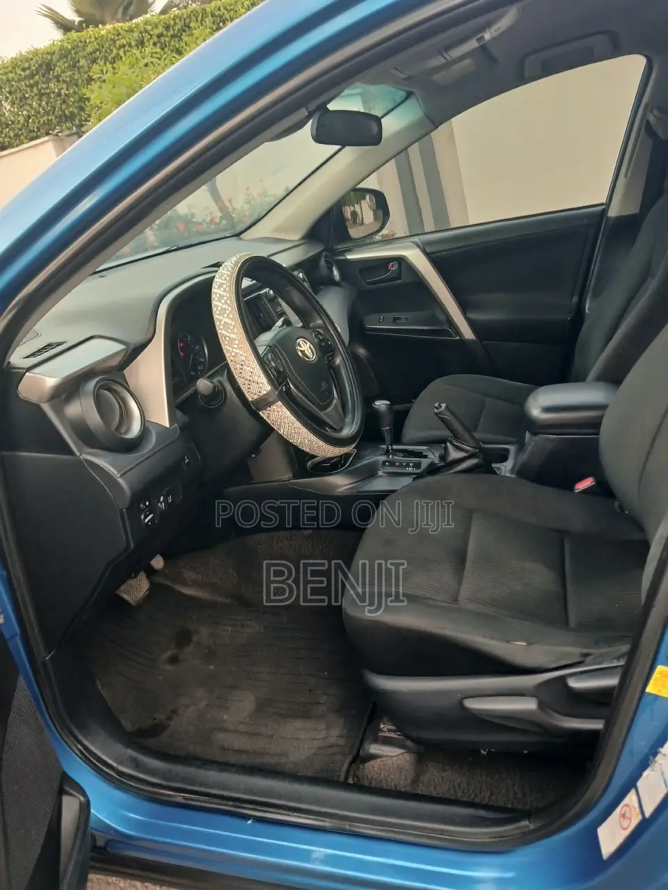 Toyota RAV4 2018 Blue