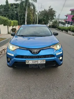 Toyota RAV4 2018 Blue