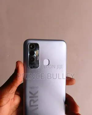 Tecno Spark 7P 64 GB Silver