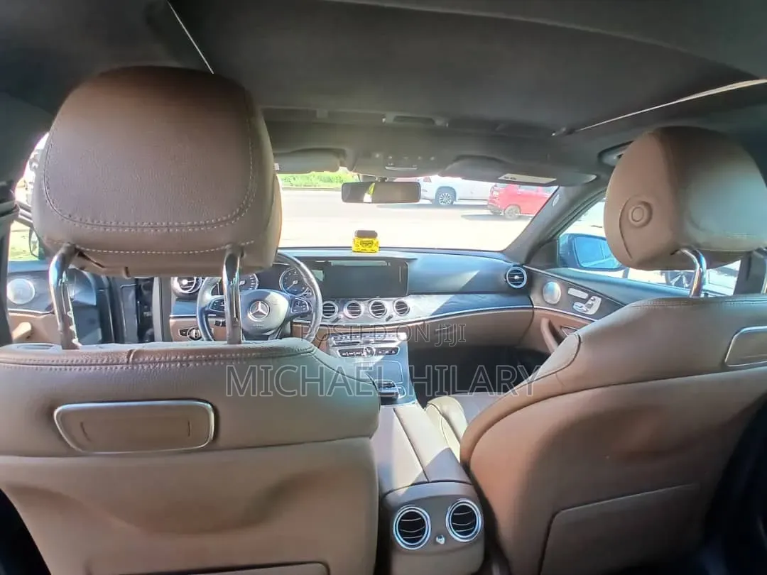 Mercedes-Benz E300 2019 Gray