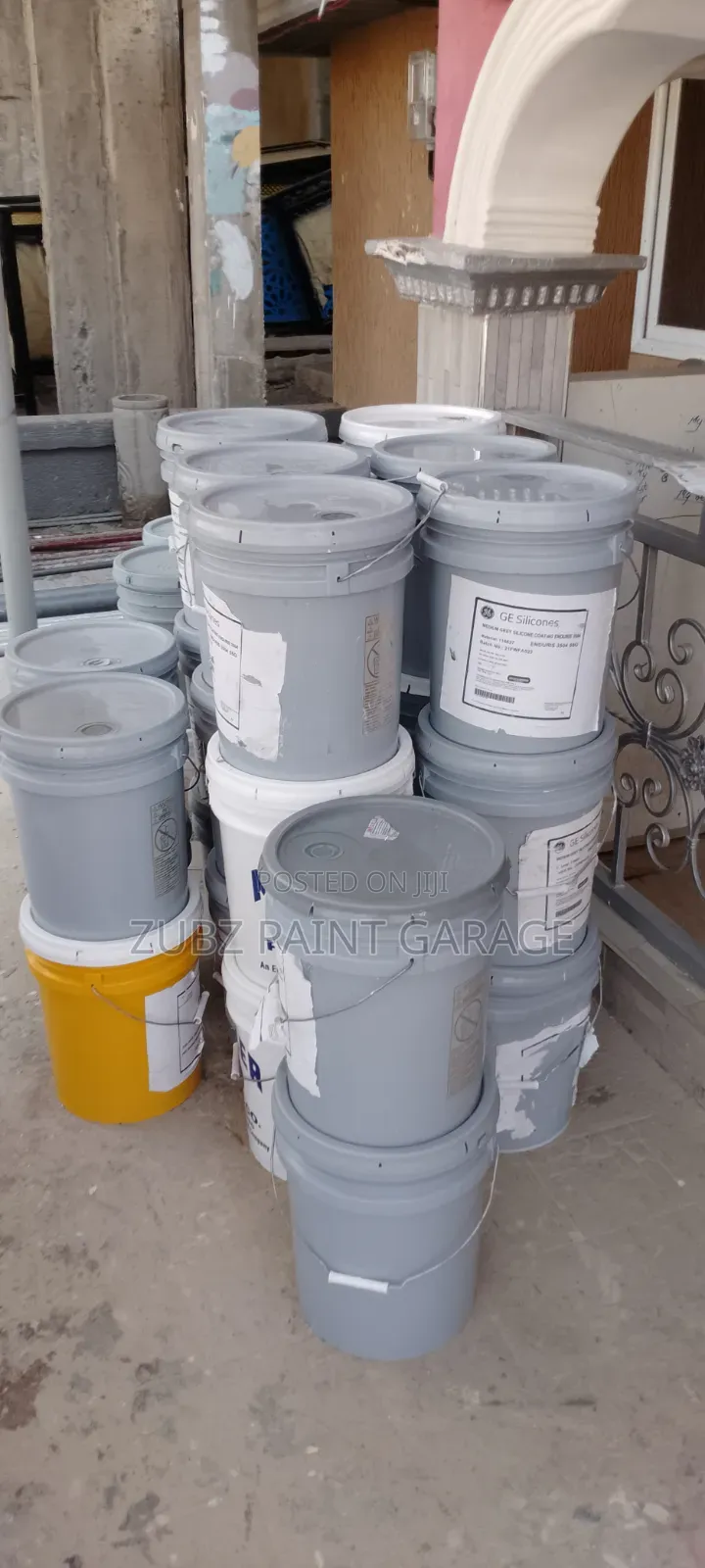 Roof Leakage Paint