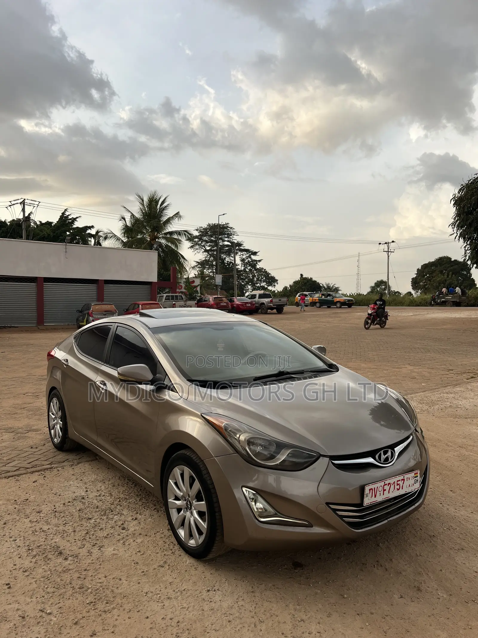 Hyundai Elantra GLS Automatic 2012 Gold