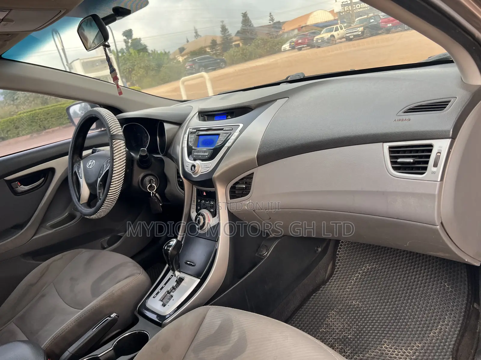 Hyundai Elantra GLS Automatic 2012 Gold