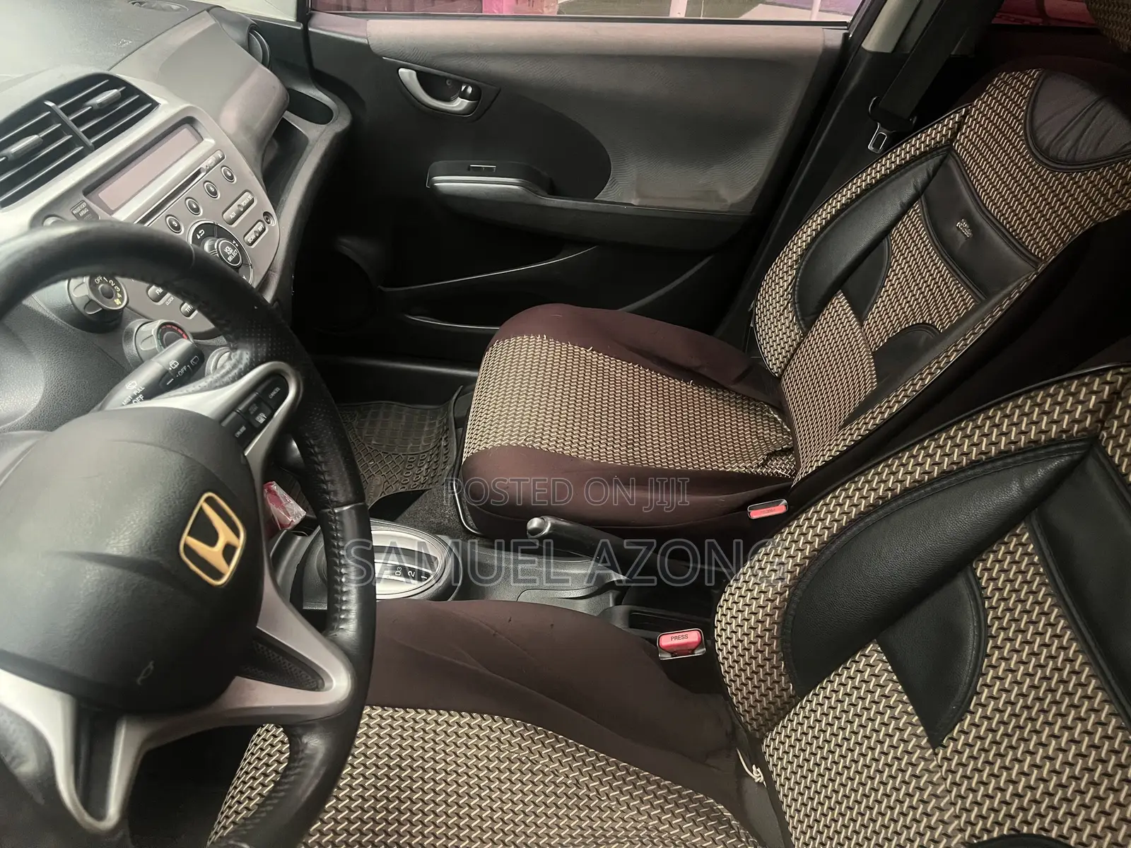 Honda Fit Automatic 2012 Gray