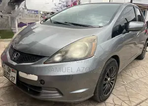 Honda Fit Automatic 2012 Gray