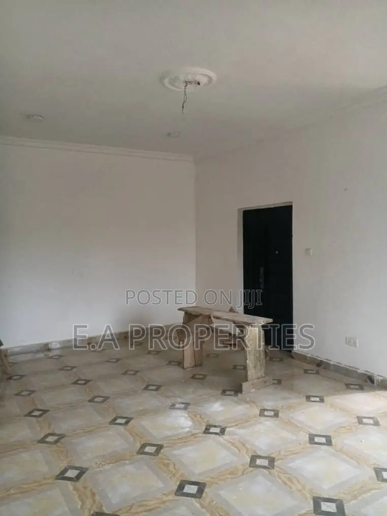 5bdrm House in E A Properties, New Site for rent