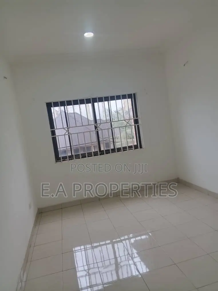5bdrm House in E A Properties, New Site for rent