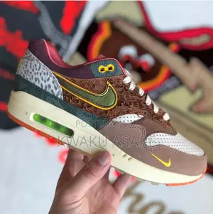 Nike Air Max 1 '87 Luxe "University of Oregon" PE (Ducks / Pit Crew)