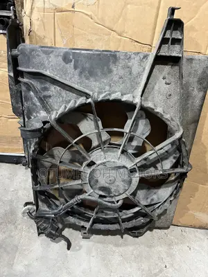 Hyundai Santa Fe / Kia Sorento 2011 2012 2013-2017 Radiator Fan
