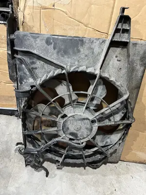 Hyundai Santa Fe / Kia Sorento 2011 2012 2013-2017 Radiator Fan