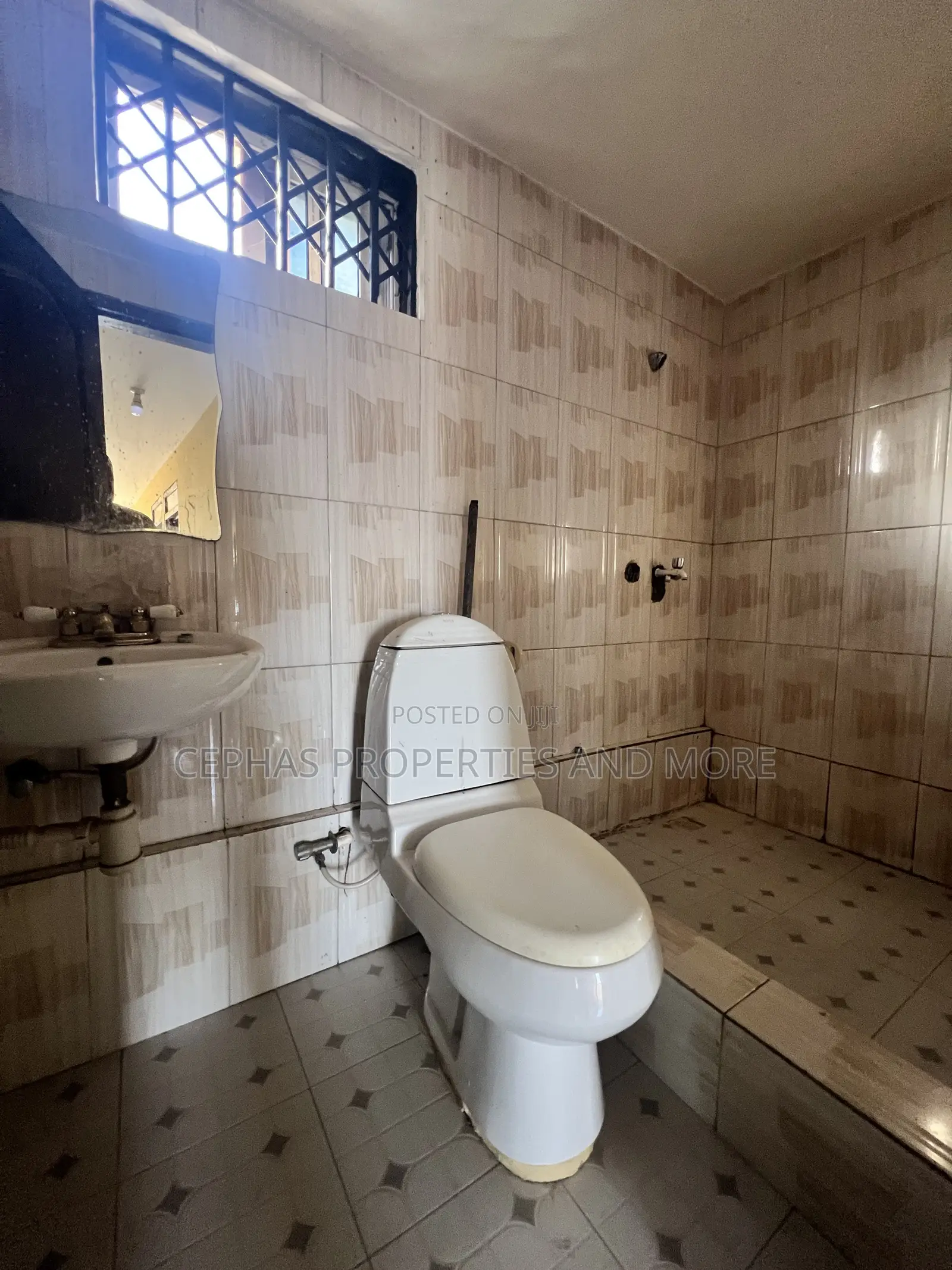 2bdrm Apartment in Kwabenya for rent