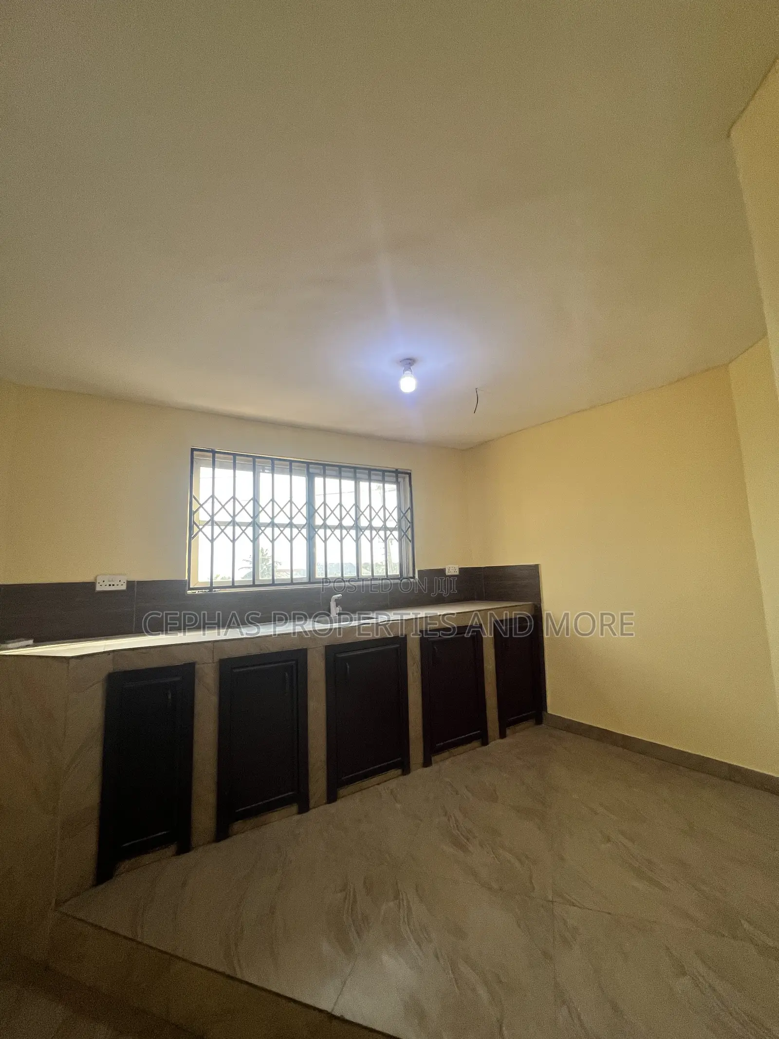 2bdrm Apartment in Kwabenya for rent