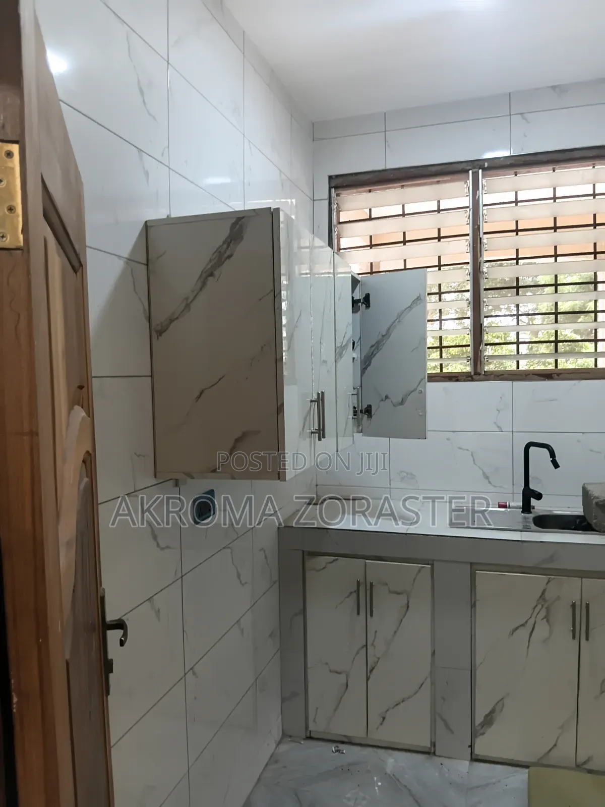 1bdrm Room & Parlour in Ages Properties, Market for rent