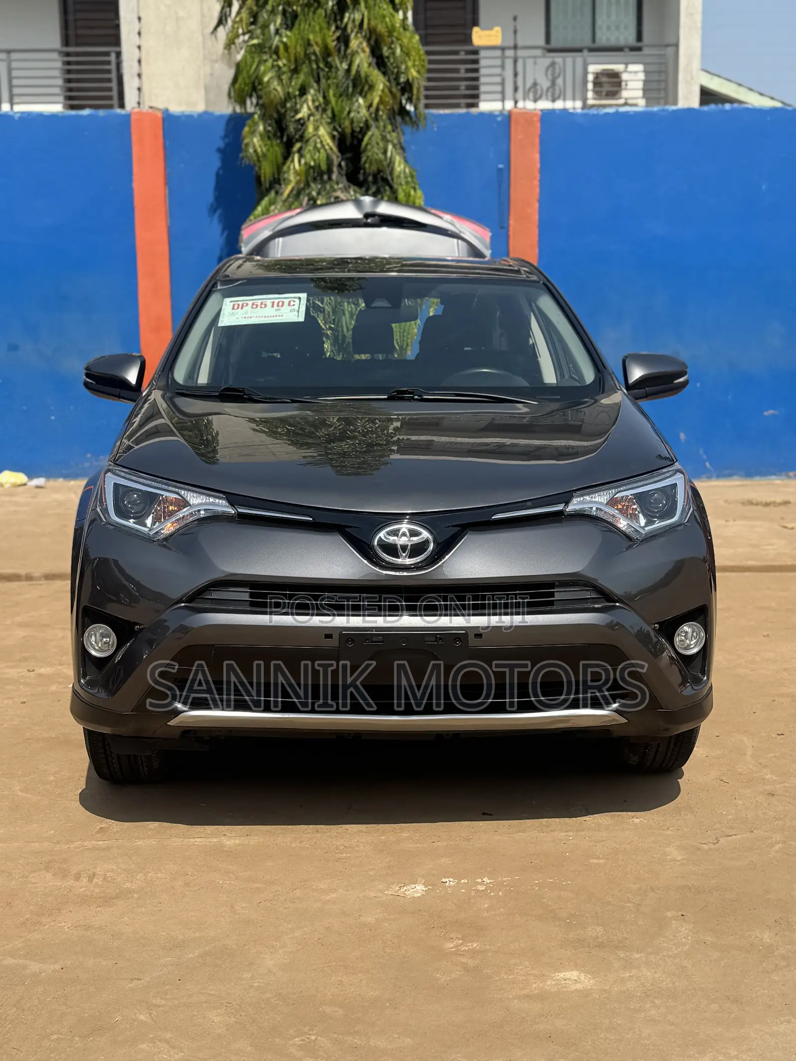 Toyota RAV4 XLE AWD (2.5L 4cyl 6A) 2017 Gray