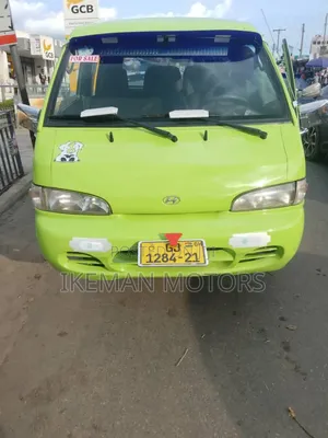 Hyundai H-100 2004 Green