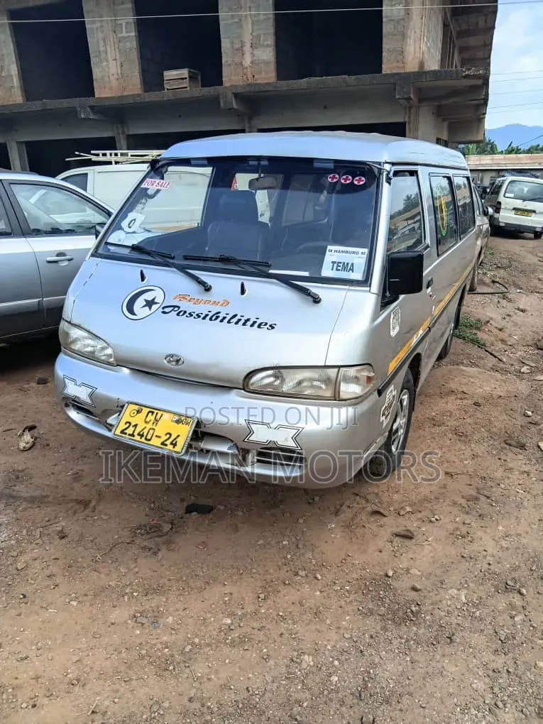 Hyundai H-100 2002 Silver
