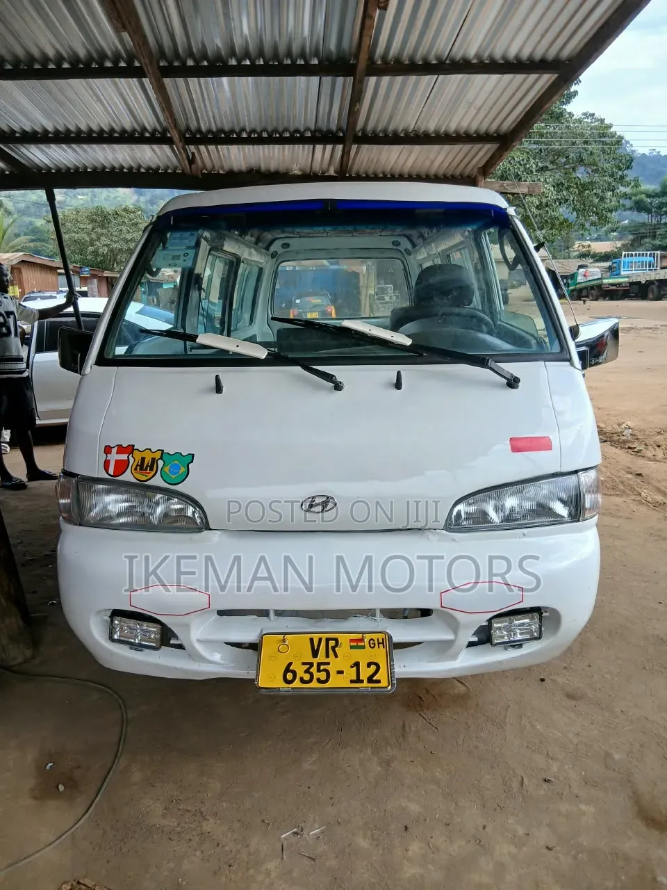 Hyundai H-100 2001 White
