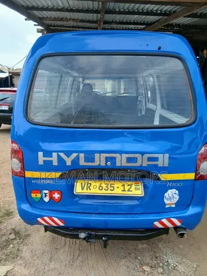 Hyundai H-100 2001 White
