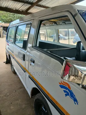 Hyundai H-100 2001 White
