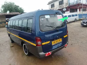 Hyundai H-100 2003 Blue