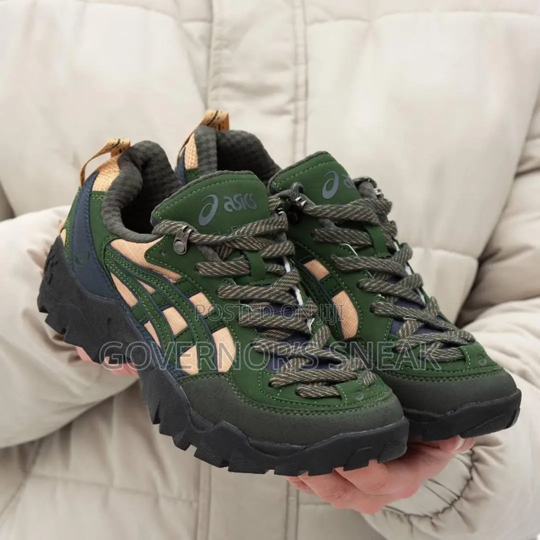 ASICS GEL X PICKAX Different Colors in Stock