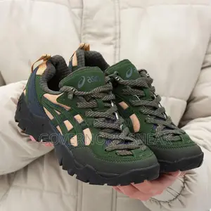 ASICS GEL X PICKAX Different Colors in Stock