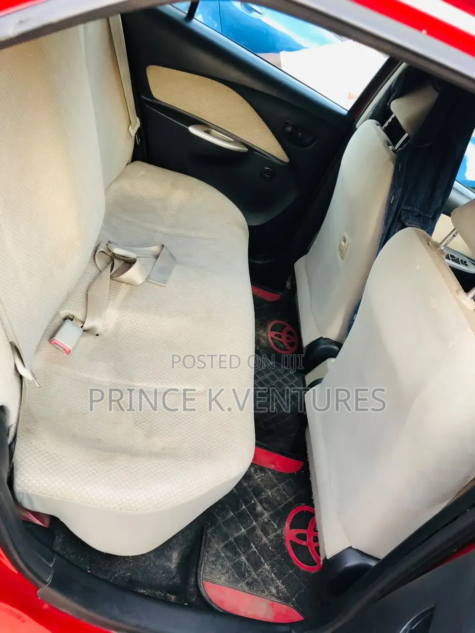 Toyota Belta 2010 Red