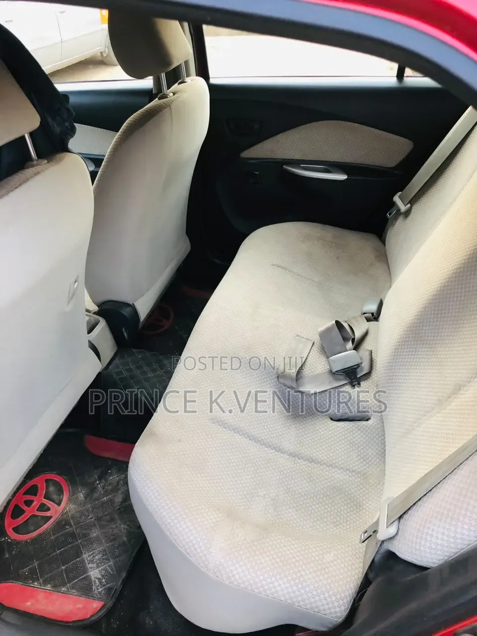 Toyota Belta 2010 Red